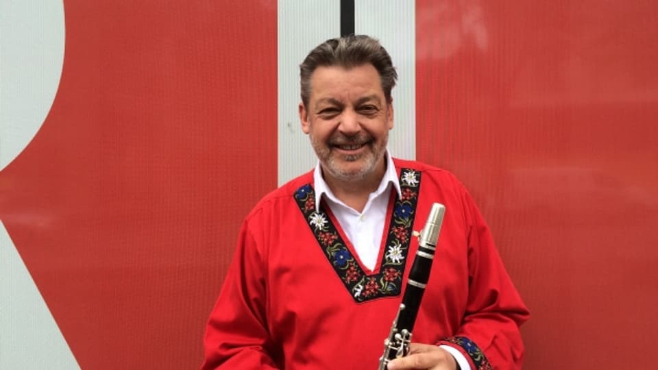 Il clarinettist e cumponist Brundo Brodt.