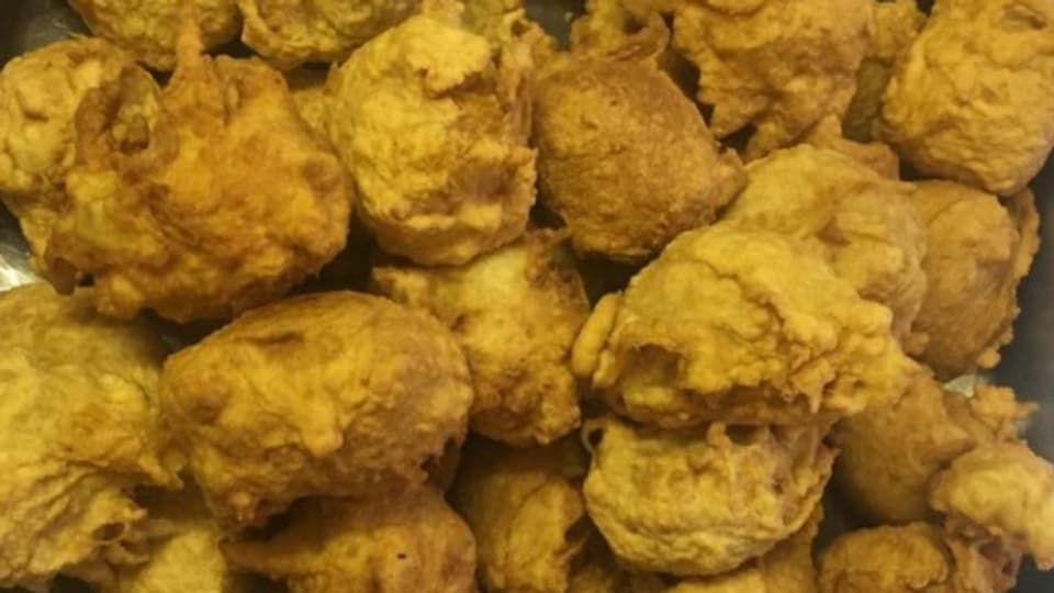 Ils bocs per servir cun vin chaud u sosa da tomata, cura ch'ì è finì da far fain.