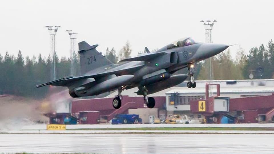 aviun gripen tar partenza