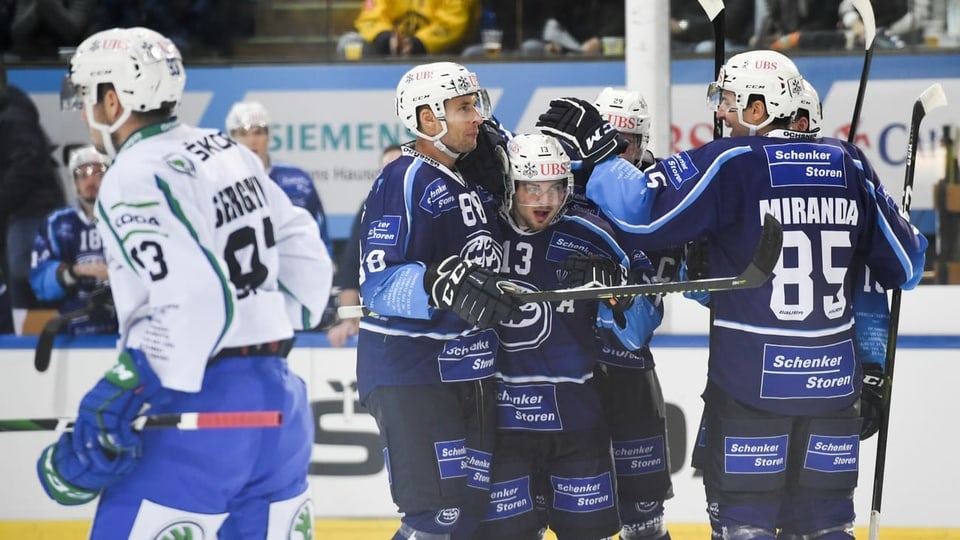 Giugaders d'Ambri vid festivar