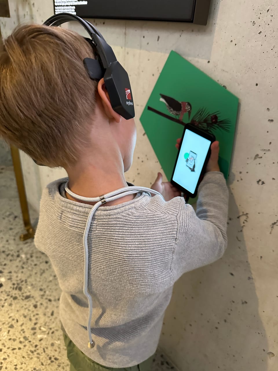Audioguide für die Kleinsten in der Ausstellung zu finden