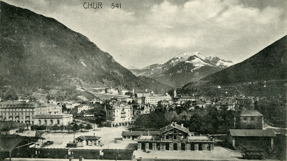 Il maletg mussa la staziun da Cuira l'onn 1905.