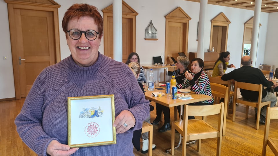 Matilda Derungs aus Ilanz hat schon mehrere Tonnen Material für die Ukraine gesammelt. 