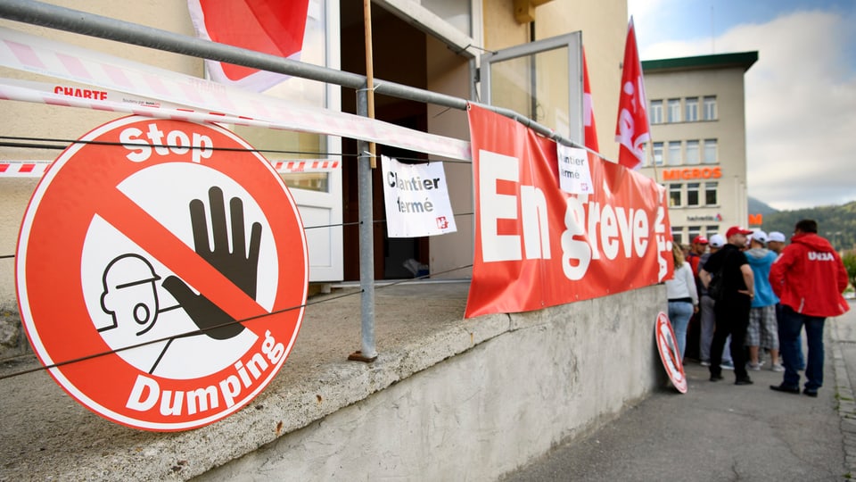 Chauma sin in plazzal da bajegiar, placats e da dalunsch lavurants.