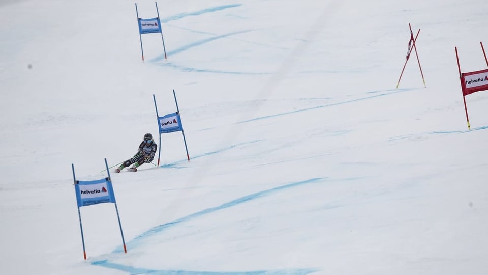 Cuppa mundiala da skis puspè cun aspectaturs