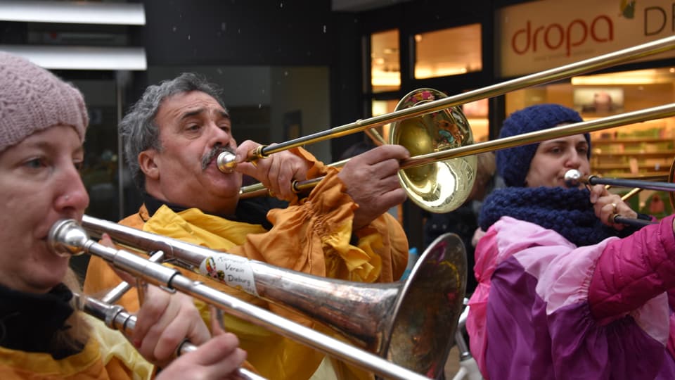 Las posaunas da la musica da tschaiver Sgarella.