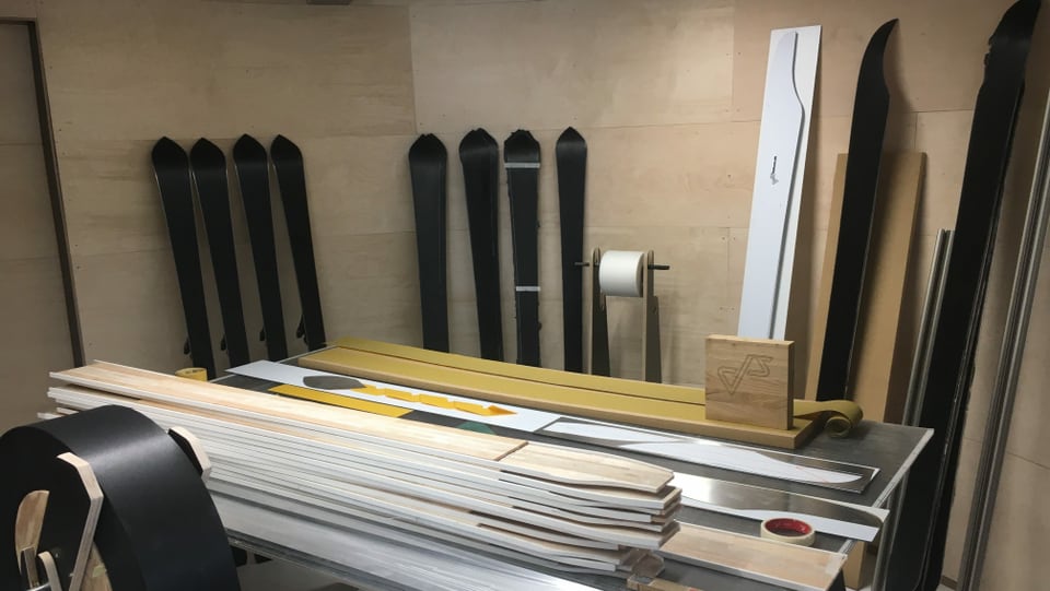 Ils emprims skis èn fatgs