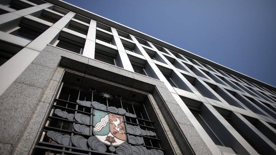la fatschada dal ministeri.