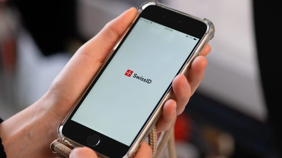 Telefonin mussa il logo da SwissID.