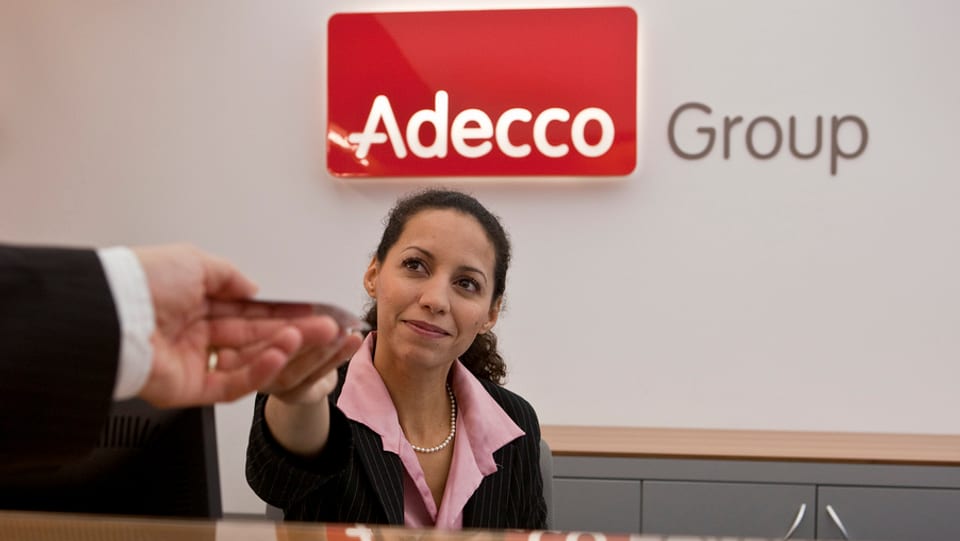 emploiada d'Adecco tanscha ina charta sur il spurtegl
