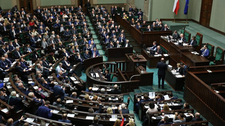 Il parlament polac di gea a la refurma da media.