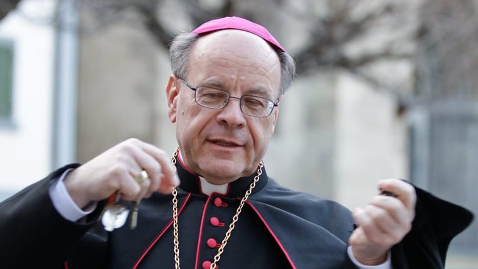 L'uvestg Vitus Huonder aveva cità pliras passaschas or dal veder testament, nua che l'omosexualitad vegnia chastiada cun la mort.