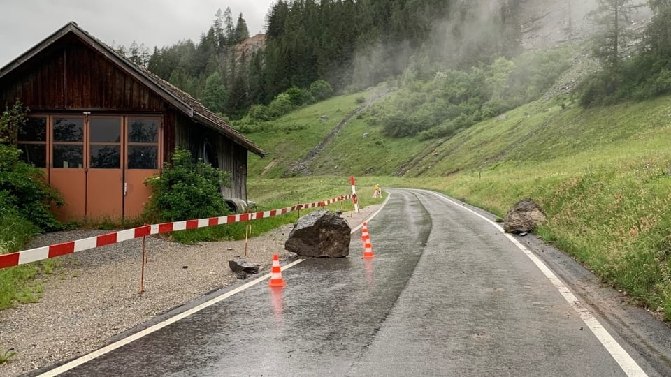 In crap sin la via tranter Lantsch e Brinzauls