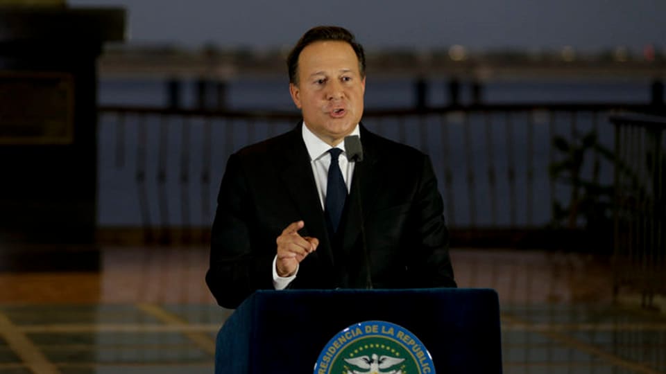 Il president Juan Carlos Varela durant in pled. 