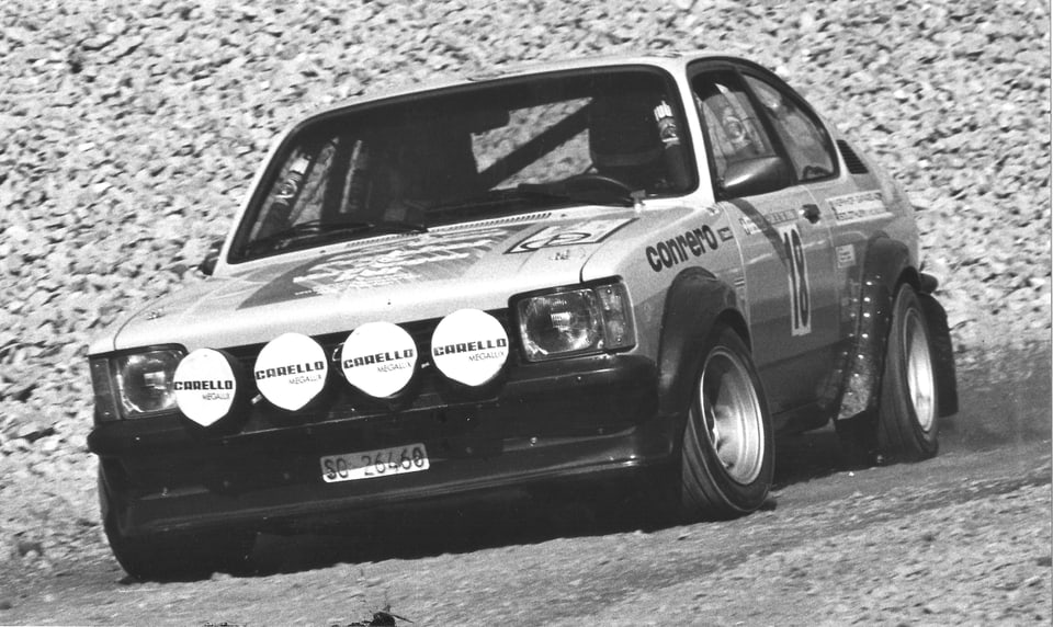 Auto da cursa durant la Rallye Gotthard 1979.
