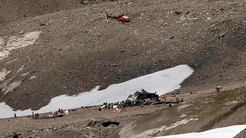 In helicopter sur in lieu d'accident en ils culms.