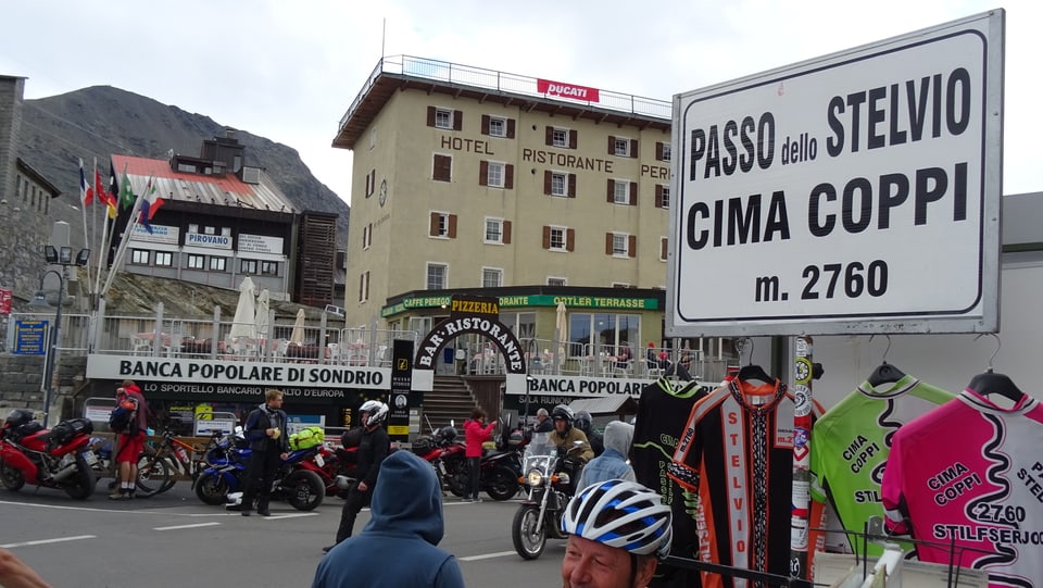 Sisum il Stelvio.