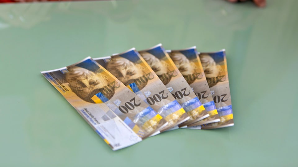 Bancnotas da 200 francs sin ina maisa.