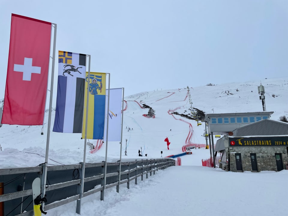 Arrivada da las cursas da skis a Salastrains