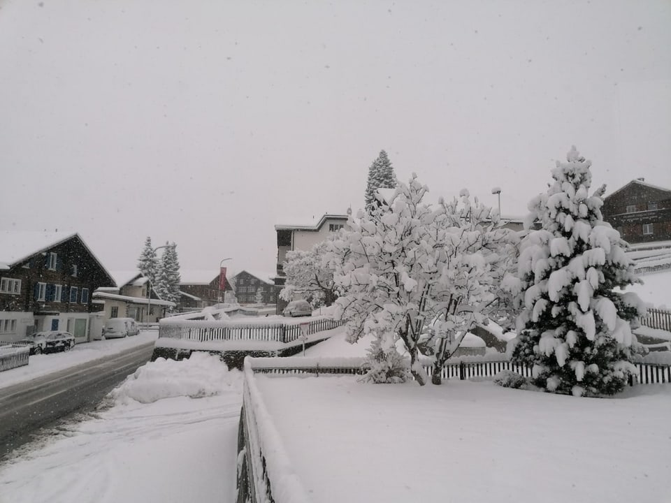 Schnee in Disentis