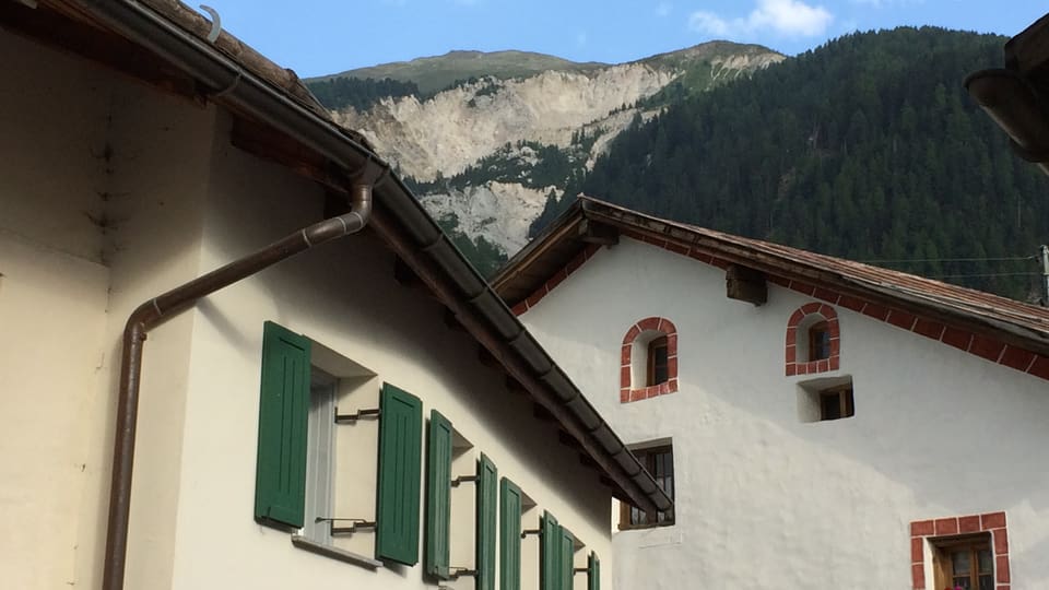 Il stgarp da Schais sur Sta. Maria Vista ordd fanestra sin il stgarp da Schais