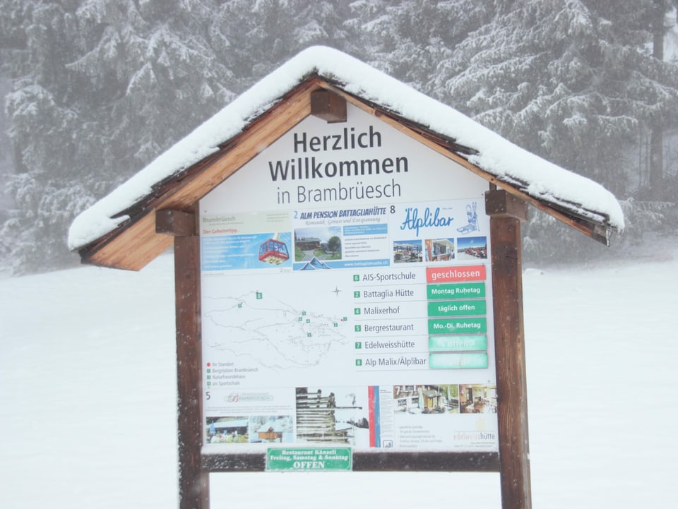 La tabla da bainvegni a Brambrüesch.