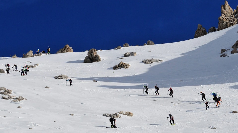 patruglia da skis cun tura