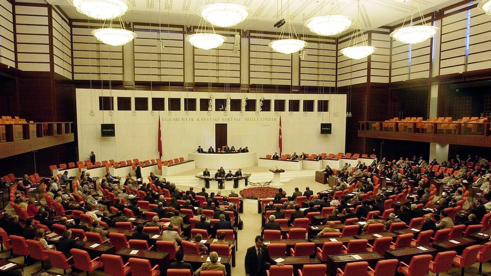 La sala dal parlament tirc.