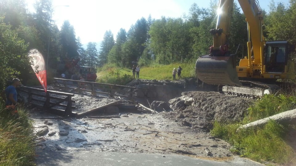 Punt demolida d'ina bova a Fuldera.