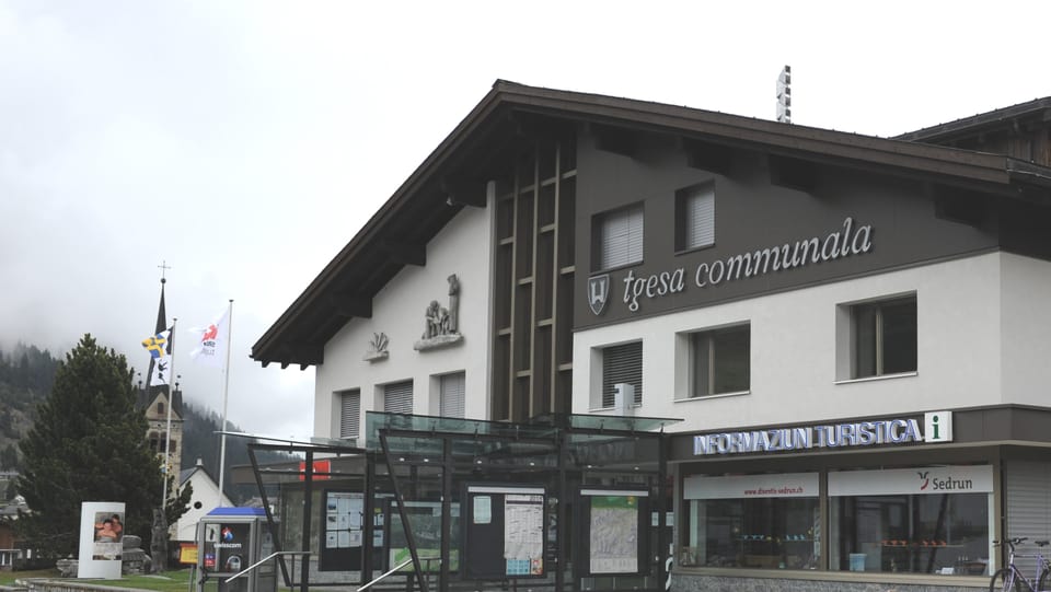 La chasa communala da Tujetsch a Sedrun.