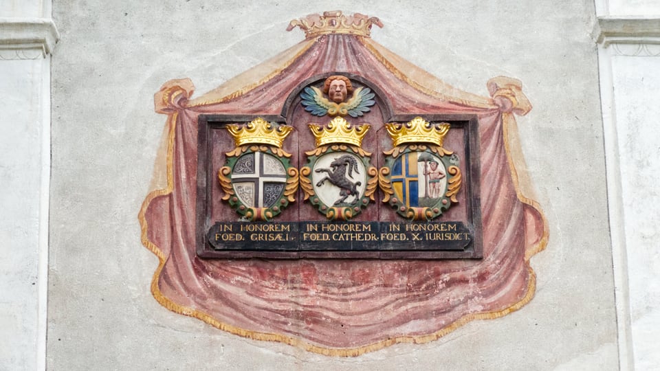 Wappen der Drei bünde beim Obertor Ilanz