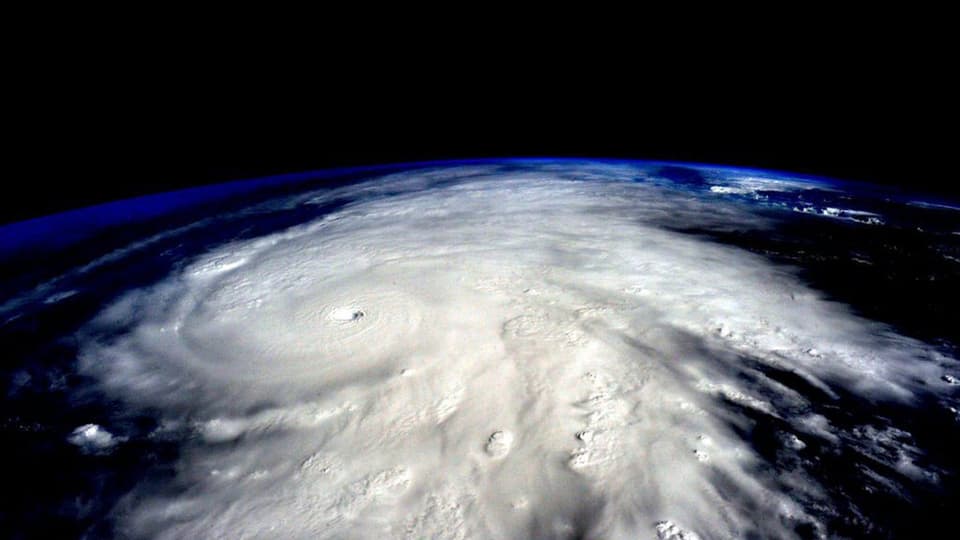 Il stemprà, fotografà da l'astronaut Scott Kelly, l'actual cumandant da la staziun spaziala ISS.