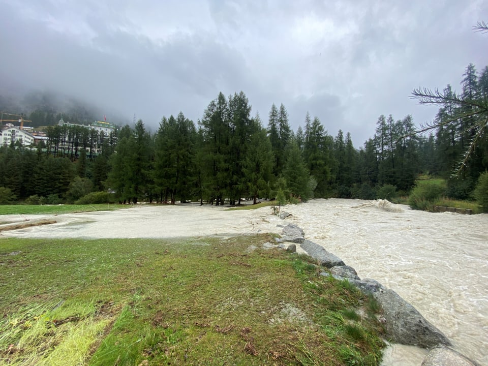 Hochwasser bei Pontresina