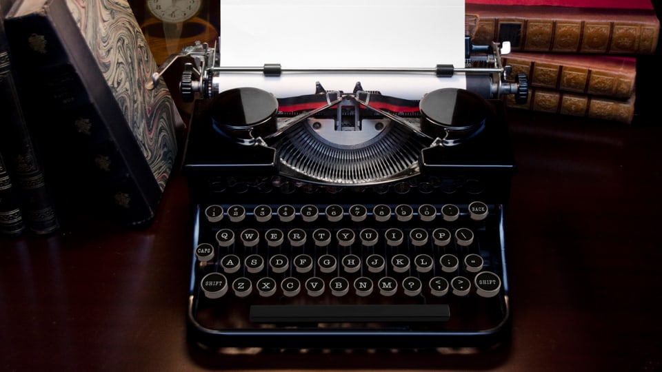 Ina maschina da scriver.