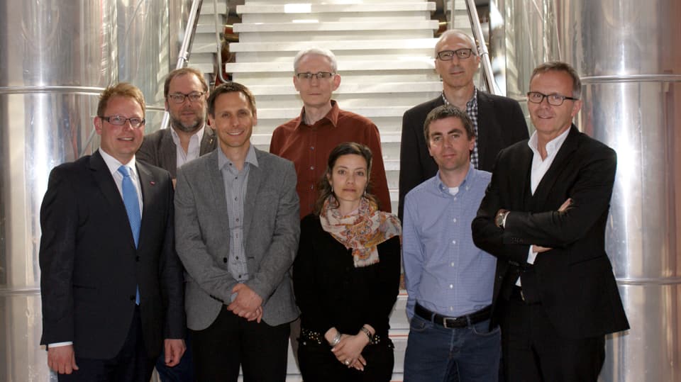 RTR visita ORF, fotografia da gruppa: Markus Klement, Erwin Ardüser, Beat Lozza, Gian Ramming, Judith Schaniel, Daniel Wasescha, Pius Paulin, Mariano Tschuor.