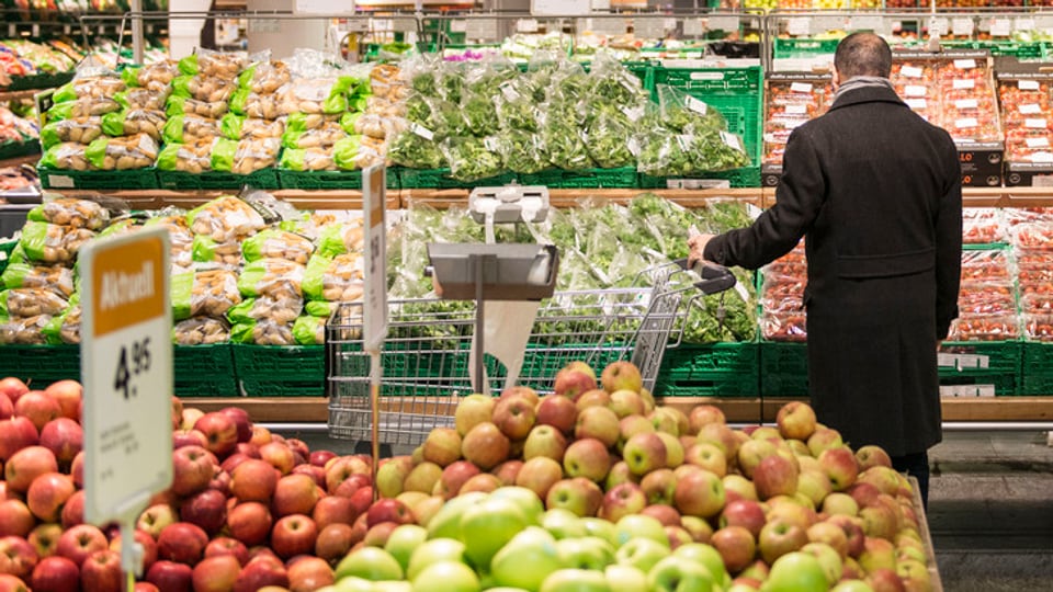 Per ils consuments èn ils pretschs per mangiativas sa sminuids per gnanc 1%.