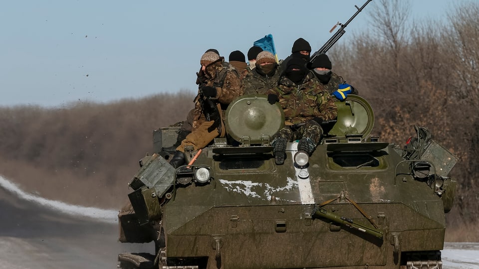 Schuldada da la regenza ucranaisa en in char armà.