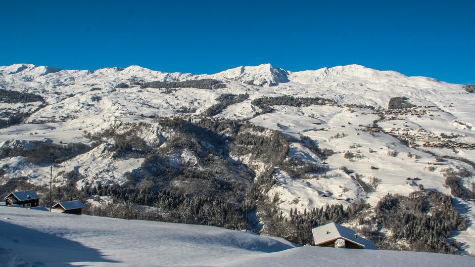 Il Mundaun navend da Camuns. 
