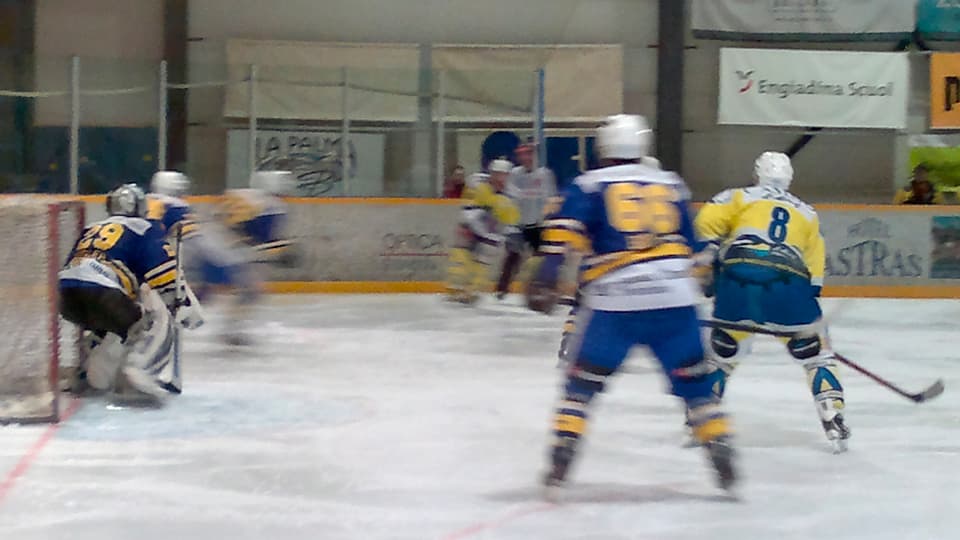 La societad EHC Arosa Sport SA dumbra il mument 61 acziunaris.