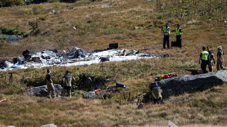 Tar il helicopter da l'armada sa tracti d'in dal tip Super Puma. 