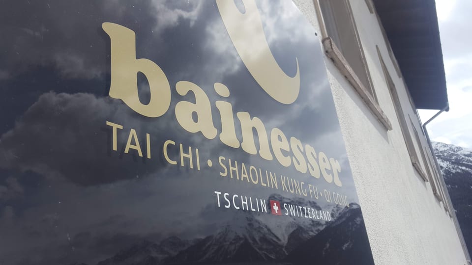 Il center da sanadad a Tschlin «Bainesser»