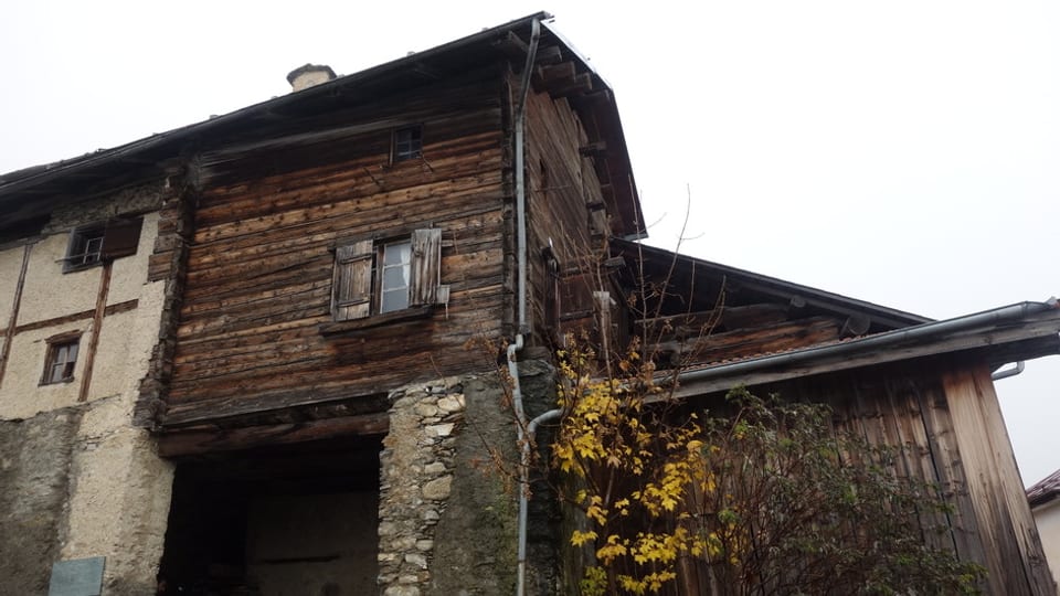 La chasa paterna da Tumasch Dolf a Maton.