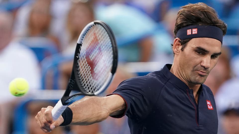Roger Federer en acziun sin il plaz.