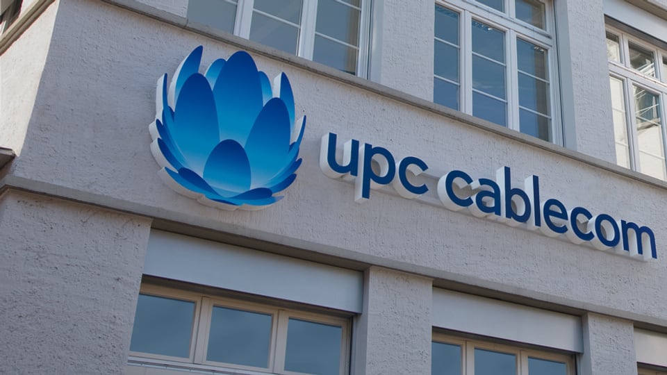 La fassada dad in bajetg da ups Cablecom.