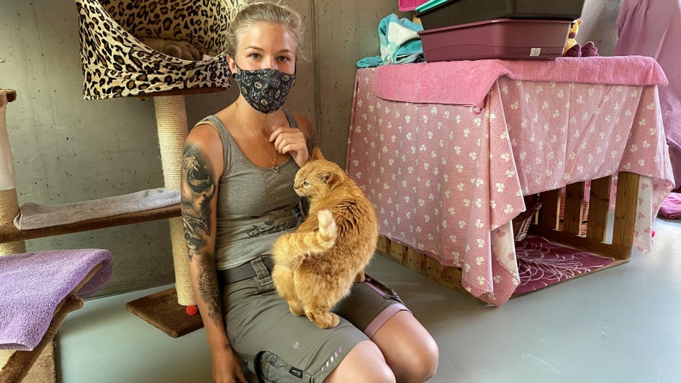 Silja Patt ha in giat sin las chommas, la Minka, ella giauda las charsinadas.