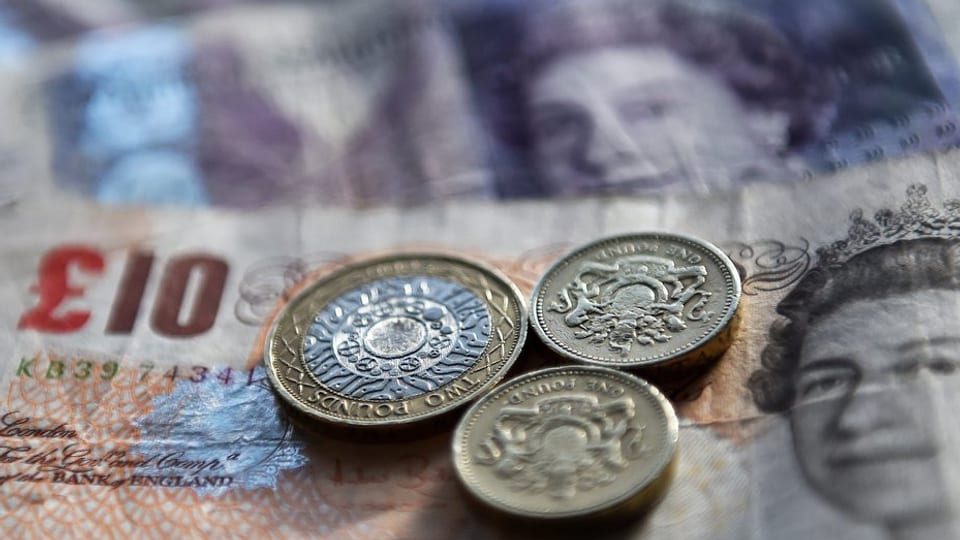 Daners britannics, il pfund sterling.