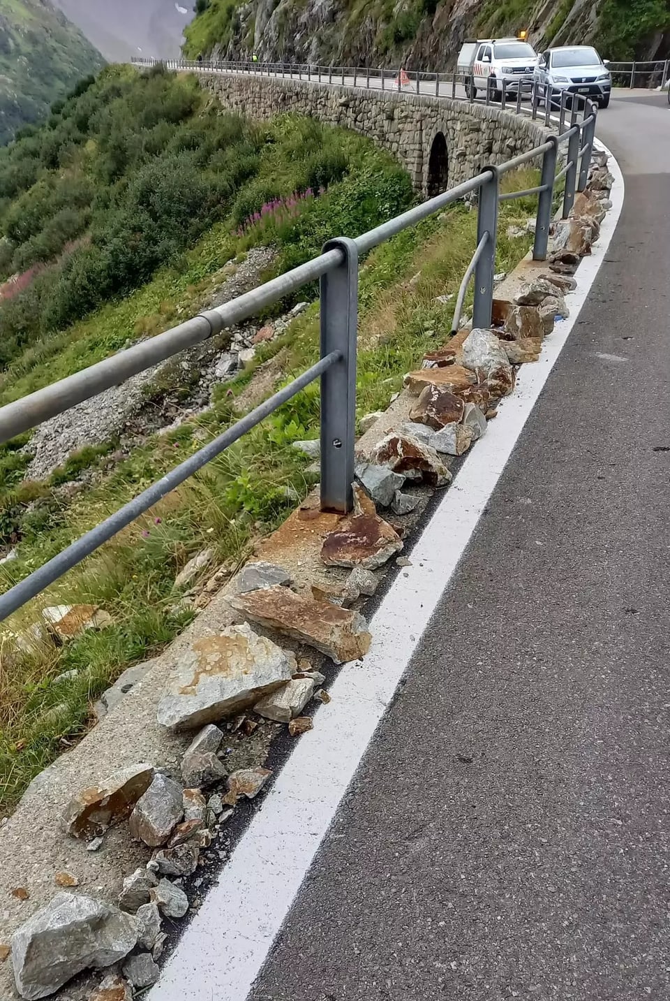 Steinschlag auf dem Sustenpass