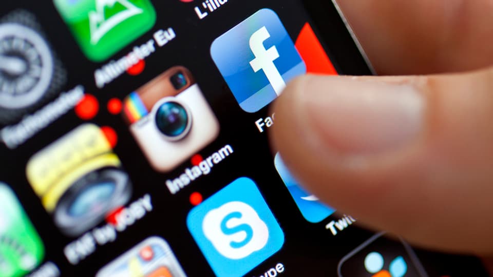 In sguard sin il screen dad in smartphone.