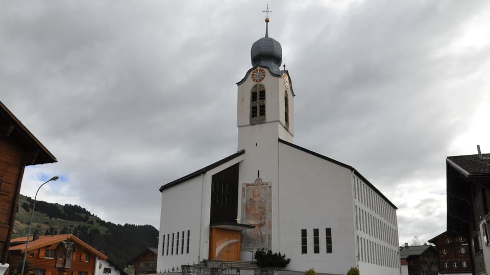 La baselgia catolica da Breil.