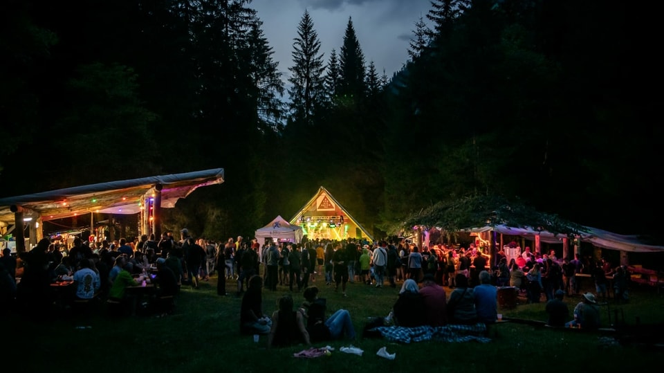  Open Air Stussavgia